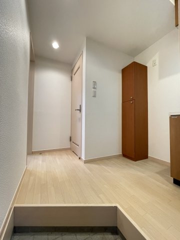 アメリカンリバティー所沢13の玄関|収納もある玄関です