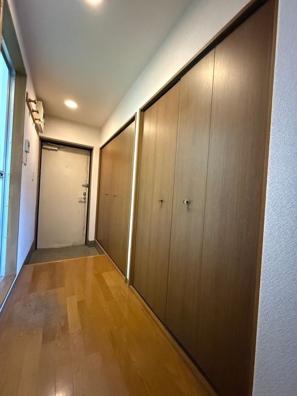 煉瓦館EAST　FACEの内装|明るい色調の室内です