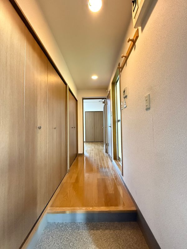 煉瓦館EAST　FACEの玄関|シンプルで使いやすい玄関です