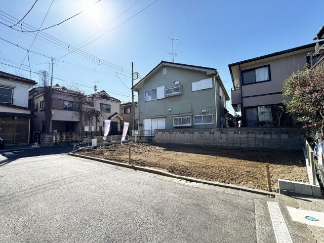 【前面道路含む現地写真】 | 川越市砂　新築一戸建住宅　全1棟　(ふじみ野店) | 閑静な住宅街の穏やかな住環境です。