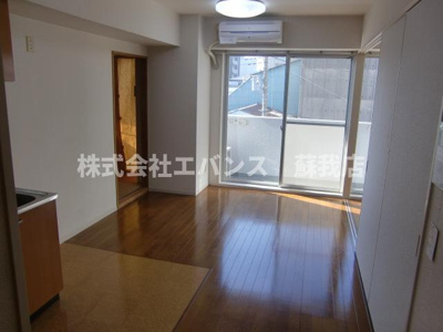 【居間・リビング】 | ガーデンハウス本千葉 | 使いやすい居間です