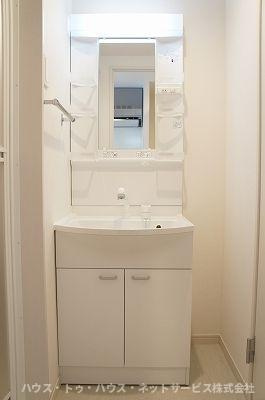 リブリ・シャンスの独立洗面台