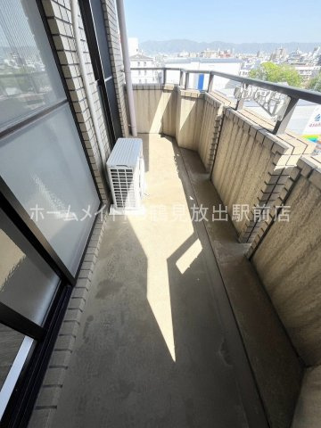 大阪市城東区放出西２丁目の賃貸マンションのバルコニー