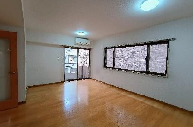 【居間・リビング】