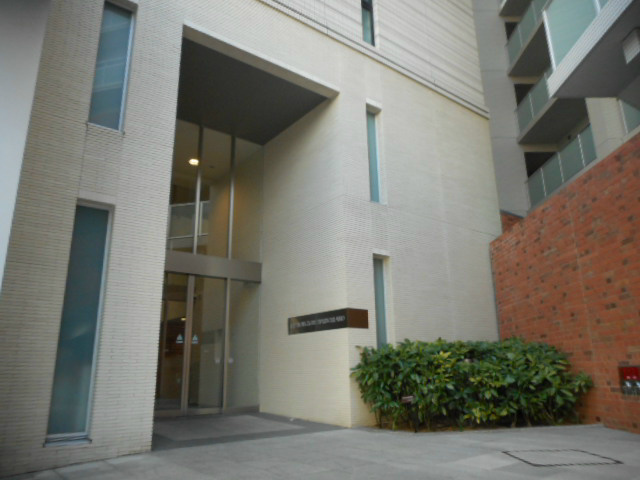 ザ・ライオンズ神戸ハーバーランドのエントランス