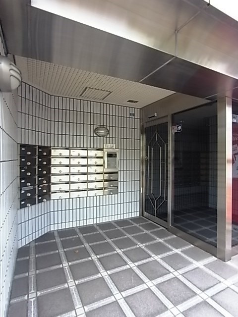 サンライズ長田のエントランス