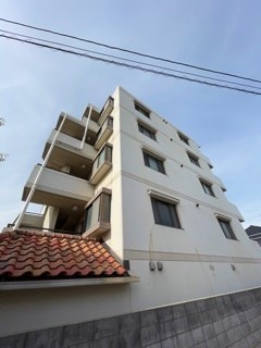 甲南タマタニマンションの外観