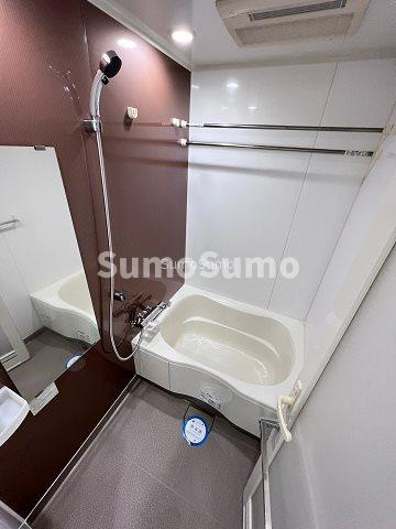 アーデン堺筋本町の浴室