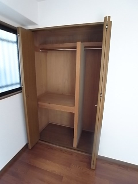 バーンホフ北口の収納