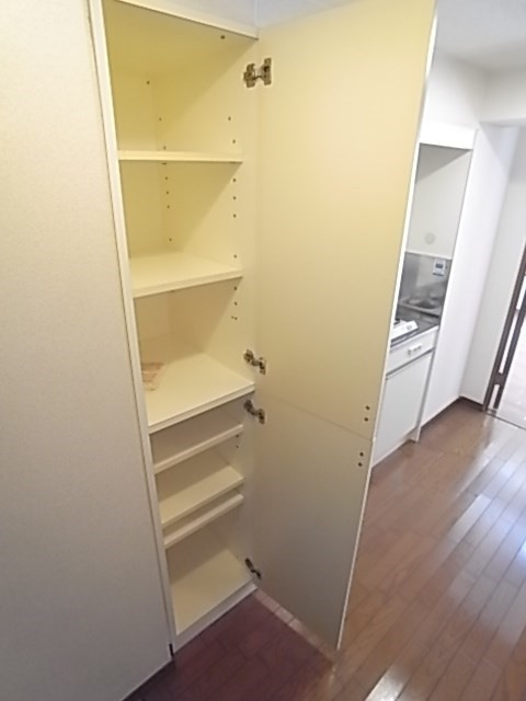 バーンホフ北口の収納