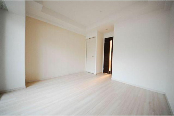 リッツ難波南Ⅱの寝室|使い勝手のいい寝室です