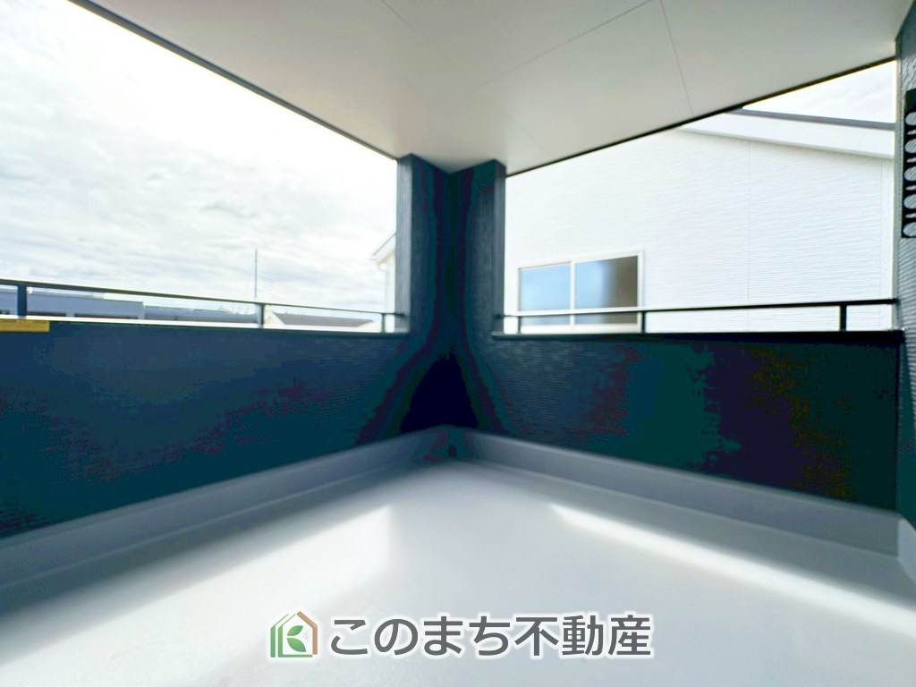 LiveleGarden.S下野緑第3のバルコニー|雨でも安心のインナーバルコニーです！
