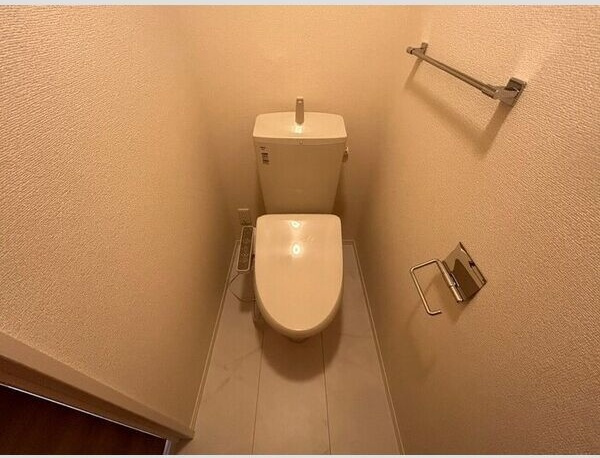 カメリア・ウサのトイレ