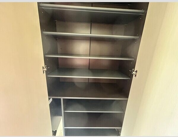 カメリア・ウサの玄関