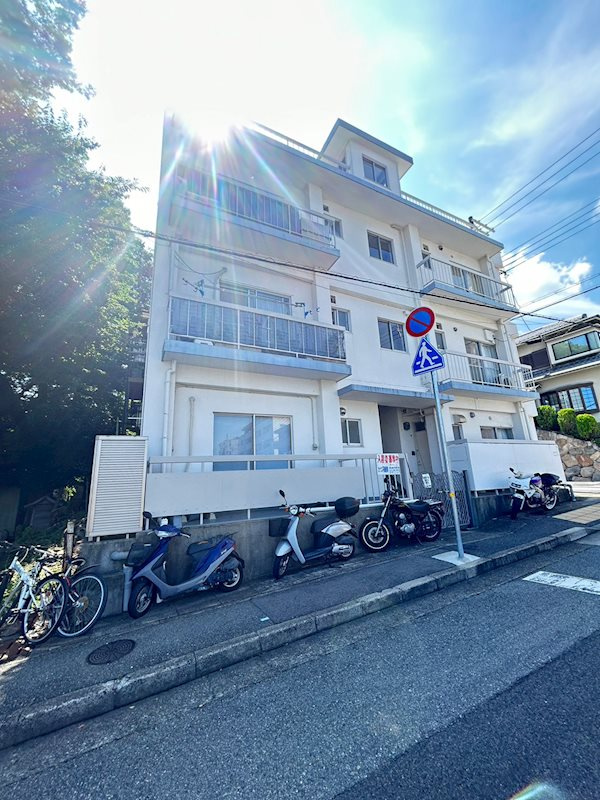 スエヒロマンションの外観