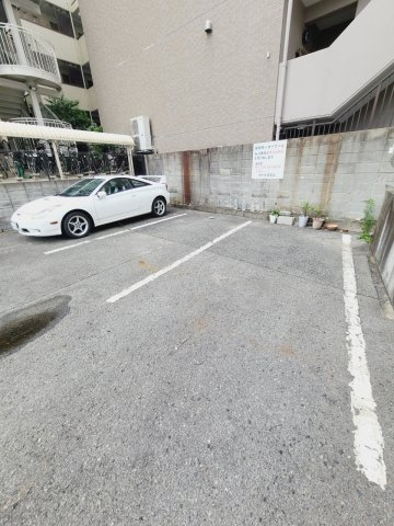 タケダビル95の駐車場