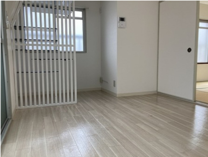 青風ハイツの居間・リビング|こちらの居間で趣味の時間をお楽しみください