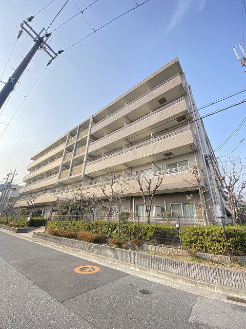 レジェンダリー武庫川の外観