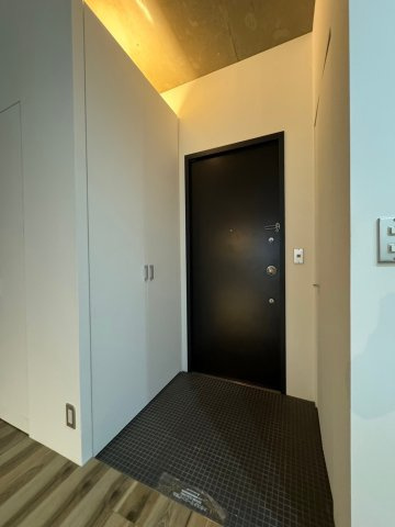 アーデンタワー南堀江の玄関