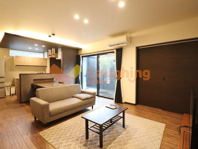 【居間・リビング】の画像