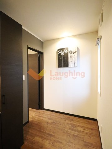 高良内町戸建ての内装|シンプルで落ち着いた内装。照明計画にもこだわり、ホテルライクな雰囲気を演出しています。