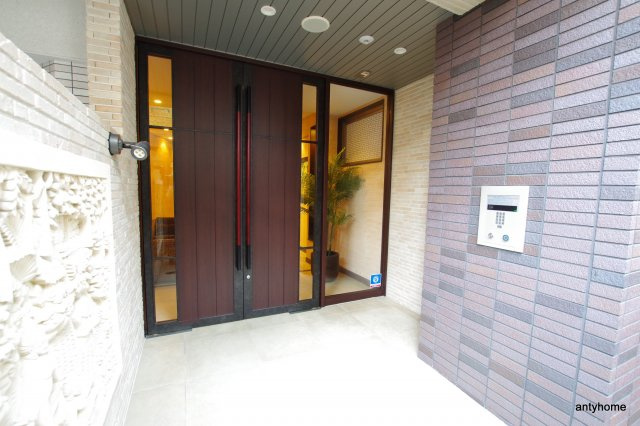 プレジオ東天満のエントランス