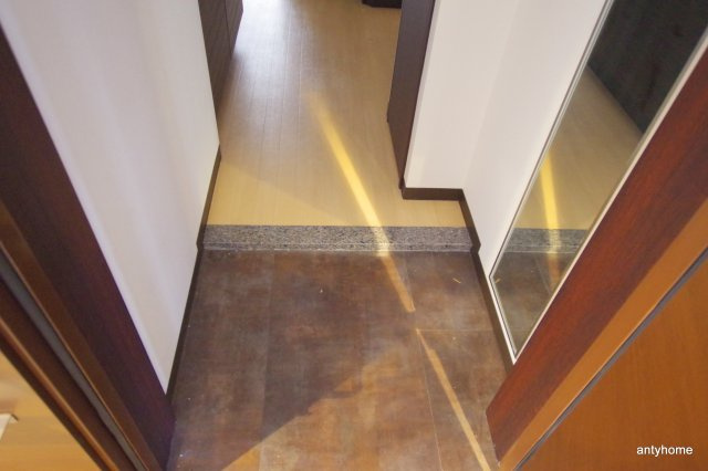 プレジオ東天満の玄関