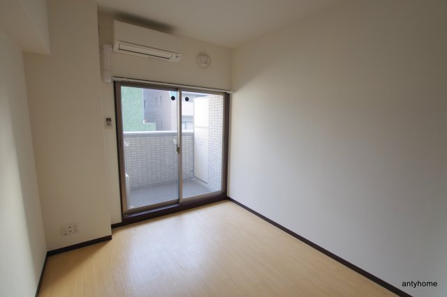 プレジオ東天満の洋室