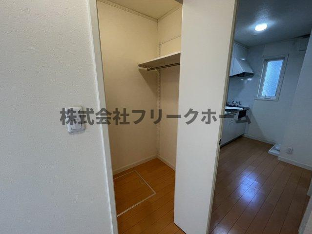 三鷹市井の頭４丁目のアパートの収納