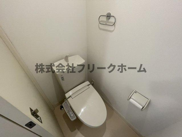 三鷹市井の頭４丁目のアパートのトイレ