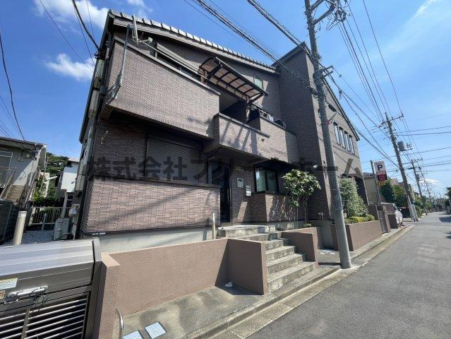 三鷹市井の頭４丁目のアパートの外観