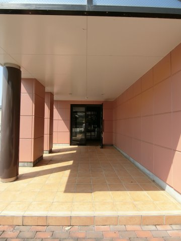 シャンポールＡのエントランス