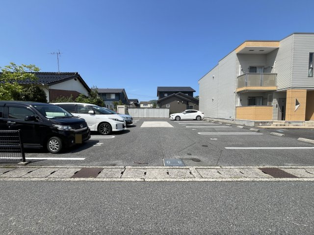 チェリーブロッサムの駐車場