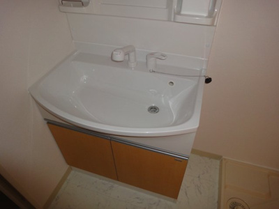 【洗面所】 | リバーサイドＣｏＣｏ | 洗髪洗面化粧台（イメージ）