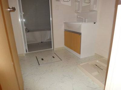 【その他】 | リバーサイドＣｏＣｏ | 脱衣場（イメージ）