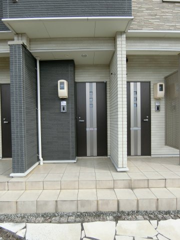 エレガントヴィエⅢの玄関