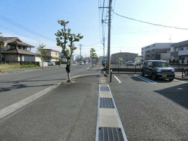 エレガントヴィエⅢの周辺