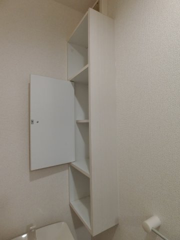 ベル　シェリルＢの収納|イメージ201号室の写真（反転あり）