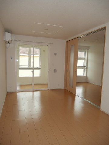 ベル　シェリルＢの居間・リビング