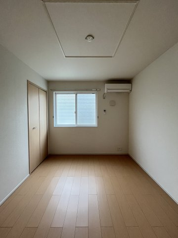 ベル　シェリルＢの洋室
