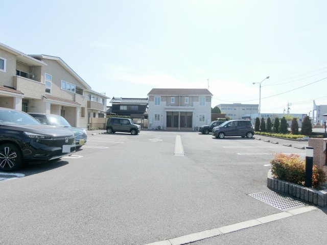 プリンセチア　Ⅱの駐車場