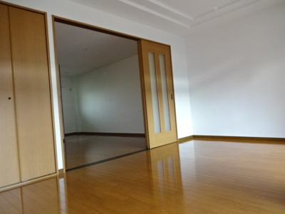 【内装】 | リバーサイド塚田 | 洋室