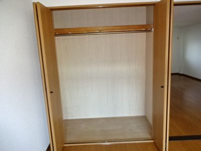 【収納】 | リバーサイド塚田 | 現況優先となります。現地にて間取り・仕様等をお確かめ下さい。