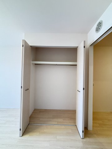 メゾン　ド　グラティアの収納