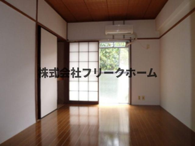 武蔵野市御殿山２丁目の賃貸マンションの居間・リビング