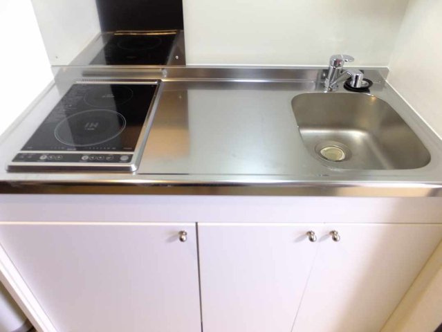 クレイノアンジュ鶴間のキッチン
