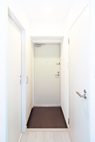 ラ・メゾンドサヴォイ　11階の玄関|別号室のものです。現状優先になります。