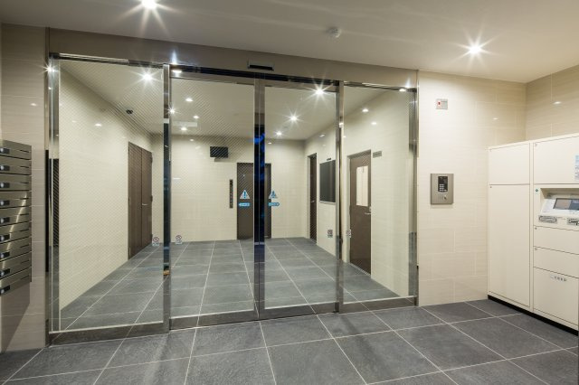 ラ・メゾンドサヴォイ　11階のエントランス