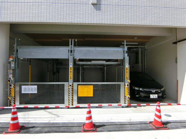 ラ・メゾンドサヴォイ　11階の駐車場