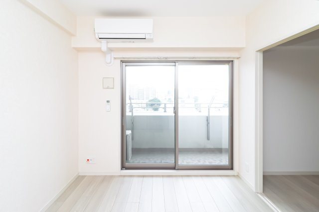 ラ・メゾンドサヴォイ　11階の居間・リビング|別号室のものです。現状優先になります。